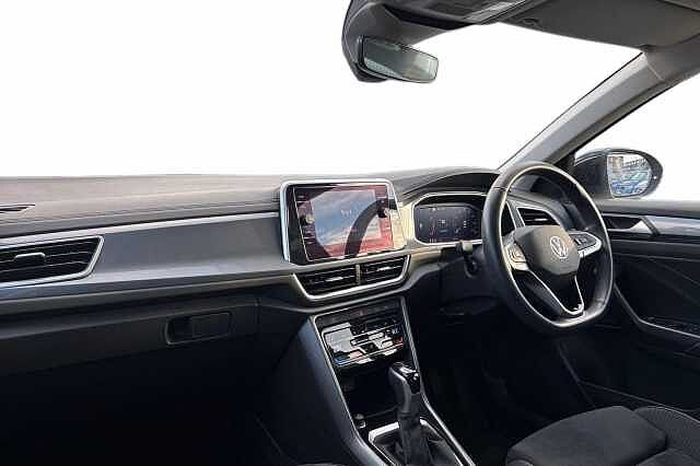 Used Volkswagen T-Roc 2024 for sale - 76625799: Photo 2