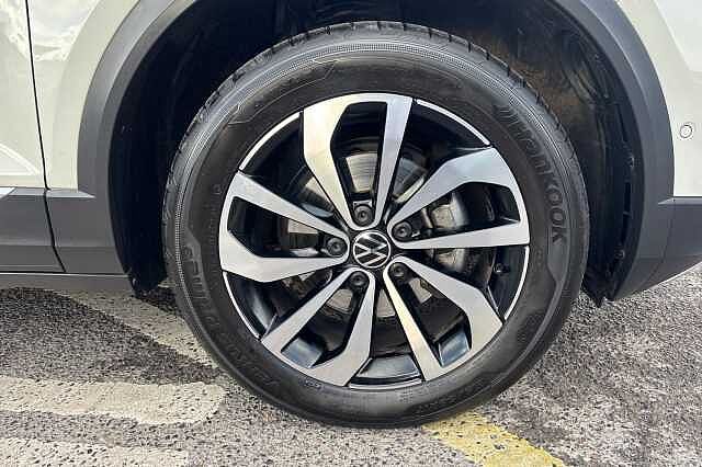 Used Volkswagen T-Roc 2024 for sale - 76625799: Photo 5