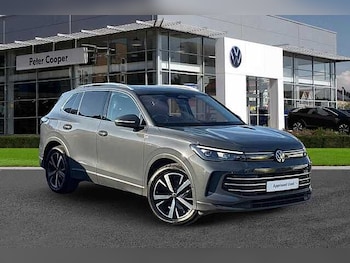 2024 (24) - 1.5 eTSI 150 Elegance 5dr DSG