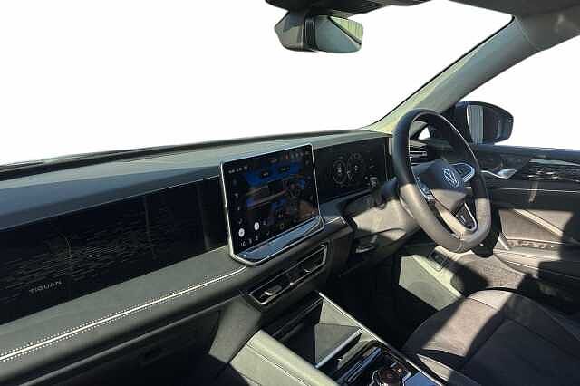 Used Volkswagen Tiguan 2024 for sale - 76211471: Photo 2