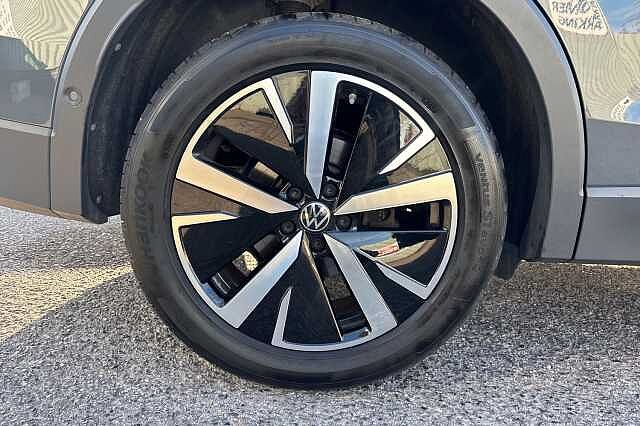 Used Volkswagen Tiguan 2024 for sale - 76211471: Photo 5