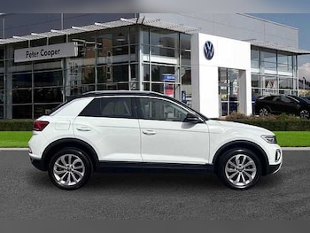 Used Volkswagen T-Roc 2023 for sale - 78145744: Photo