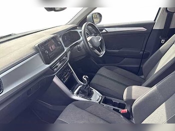 Used Volkswagen T-Roc 2023 for sale - 78069792: Photo