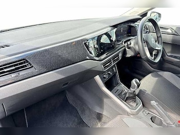 Used Volkswagen Polo 2024 for sale - 75891112: Photo