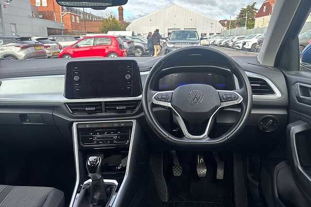 Used Volkswagen T-Roc 2023 for sale - 76304971: Photo 14