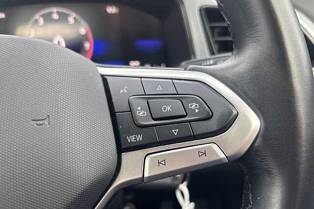 Used Volkswagen T-Roc 2023 for sale - 76304971: Photo 17