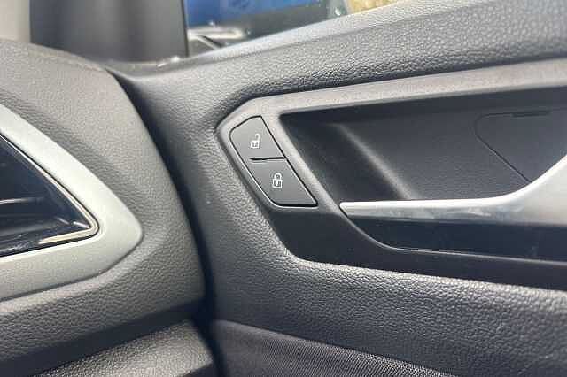 Used Volkswagen T-Roc 2023 for sale - 76304971: Photo 28