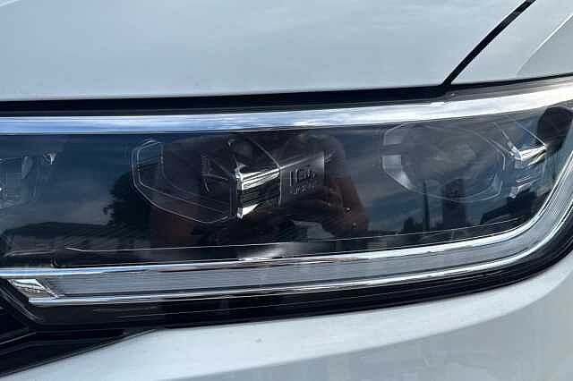 Used Volkswagen T-Roc 2025 for sale - 76536447: Photo 21