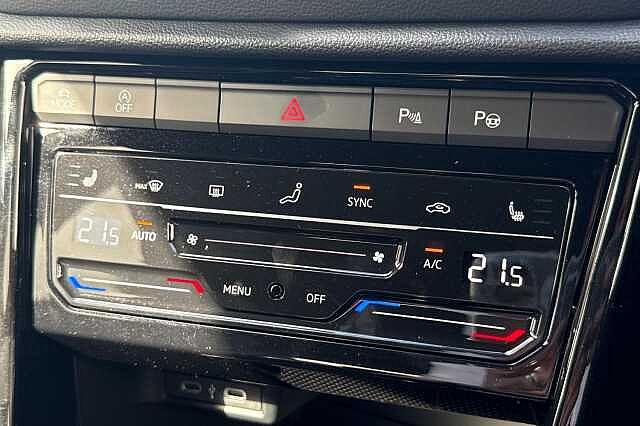 Used Volkswagen T-Roc 2025 for sale - 76536447: Photo 29