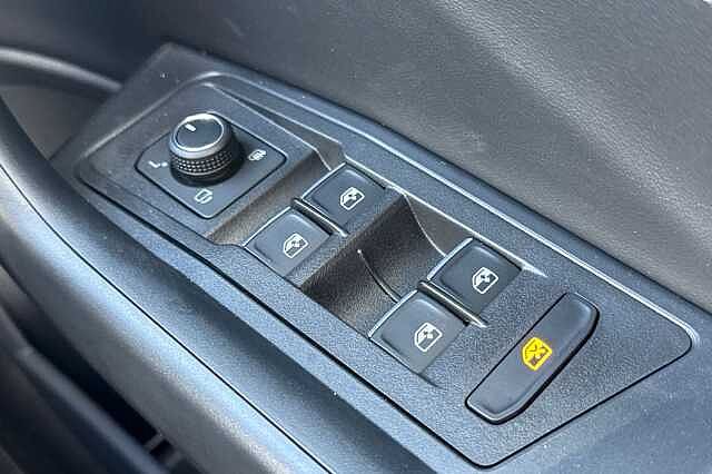 Used Volkswagen T-Roc 2025 for sale - 76536447: Photo 30