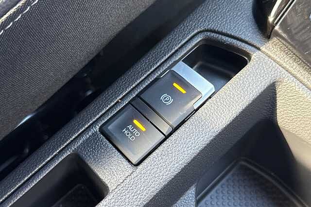 Used Volkswagen T-Roc 2025 for sale - 76536447: Photo 34