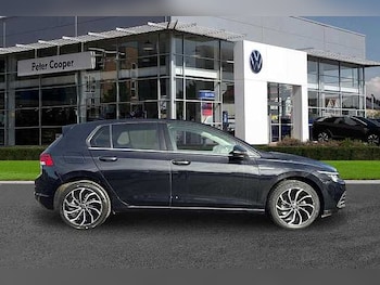 Used Volkswagen Golf 2023 for sale - 77423187: Photo