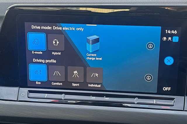 Used Volkswagen Golf 2023 for sale - 77228176: Photo 32