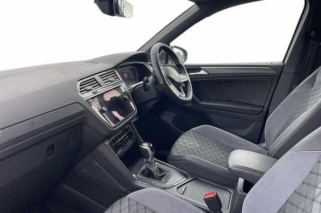 Used Volkswagen Tiguan 2024 for sale - 77656110: Photo 2