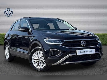 Used Volkswagen T-Roc 2023 for sale - 78310850: Photo