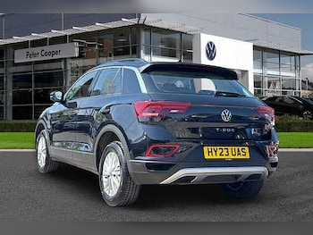Used Volkswagen T-Roc 2023 for sale - 78310850: Photo