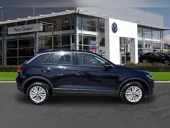Used Volkswagen T-Roc 2023 for sale - 78310850: Photo