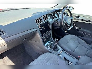 Used Volkswagen Golf 2018 for sale - 78427091: Photo