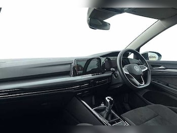 Used Volkswagen Golf 2023 for sale - 78018118: Photo