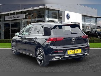 Used Volkswagen Golf 2023 for sale - 78018118: Photo