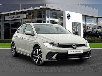 Used Volkswagen Polo 2024 for sale - 77077417: Photo