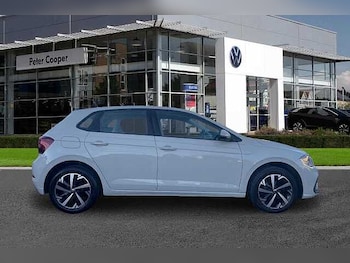 Used Volkswagen Polo 2024 for sale - 77077417: Photo
