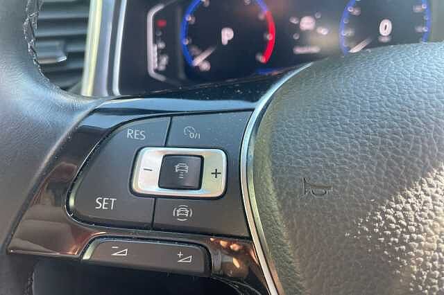 Used Volkswagen T-Roc 2021 for sale - 76211458: Photo 15