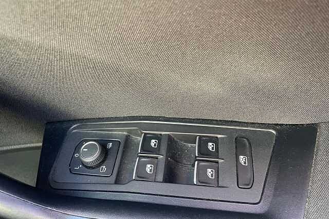 Used Volkswagen T-Roc 2021 for sale - 76211458: Photo 25