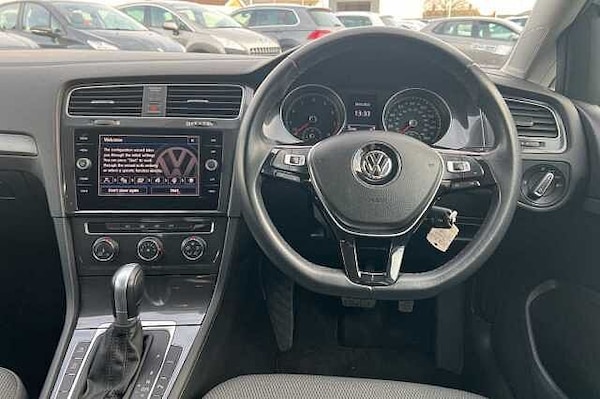 Used Volkswagen Golf 2018 for sale - 76093330: Photo 13
