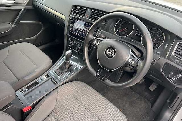Used Volkswagen Golf 2018 for sale - 76093330: Photo 6