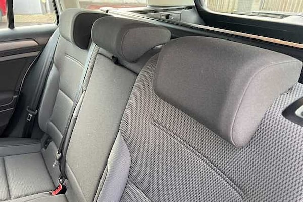 Used Volkswagen Golf 2018 for sale - 76093330: Photo 8