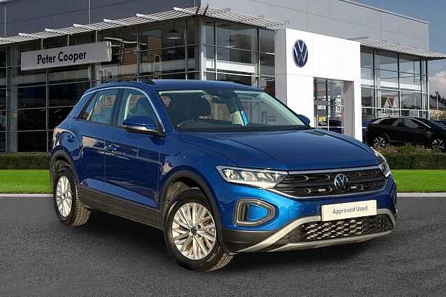 Used Volkswagen T-Roc 2023 for sale - 75999298: Photo 1