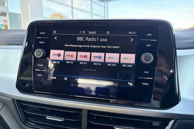 Used Volkswagen T-Roc 2023 for sale - 75999298: Photo 13