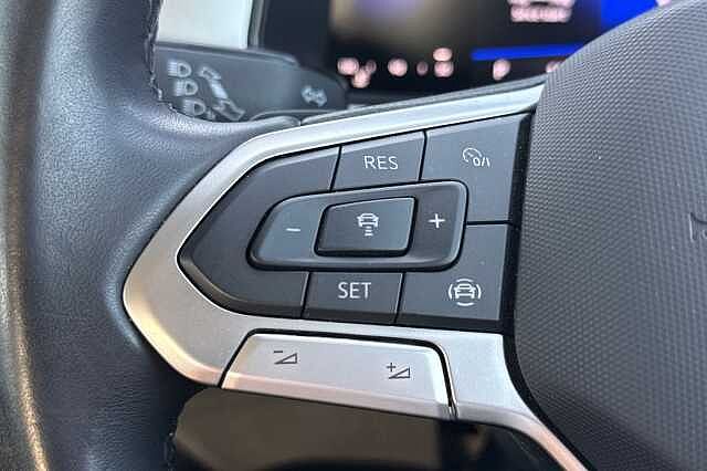 Used Volkswagen T-Roc 2023 for sale - 75999298: Photo 15