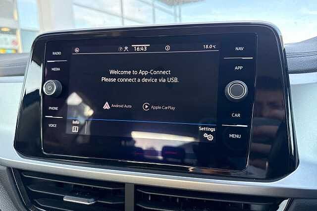 Used Volkswagen T-Roc 2023 for sale - 75999298: Photo 26