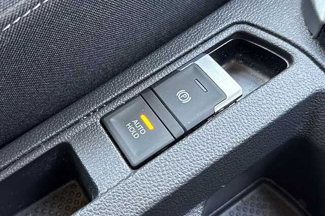 Used Volkswagen T-Roc 2023 for sale - 75999298: Photo 30