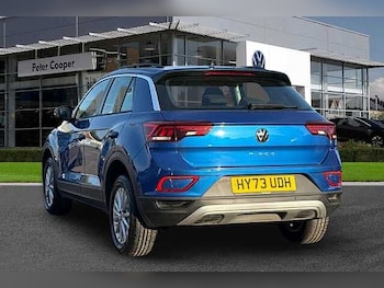 Used Volkswagen T-Roc 2023 for sale - 75999298: Photo