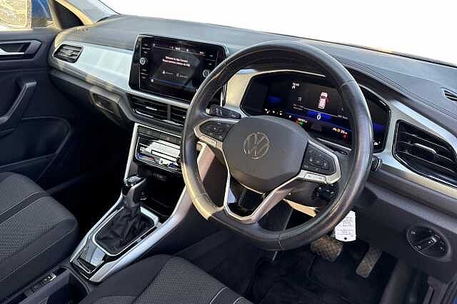 Used Volkswagen T-Roc 2023 for sale - 75999298: Photo 6