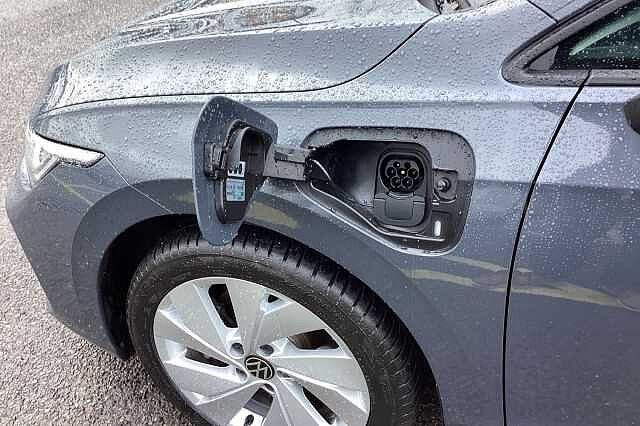 Used Volkswagen Golf 2025 for sale - 77251014: Photo 32