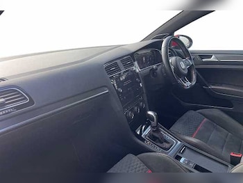 Used Volkswagen Golf 2020 for sale - 78196615: Photo