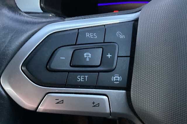 Used Volkswagen T-Roc 2022 for sale - 76878041: Photo 15