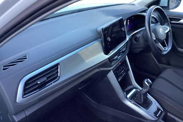 Used Volkswagen T-Roc 2022 for sale - 76878041: Photo 2