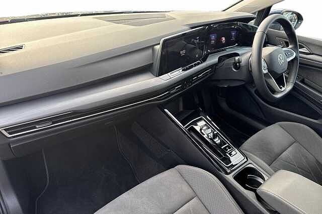 Used Volkswagen Golf 2023 for sale - 76346679: Photo 2