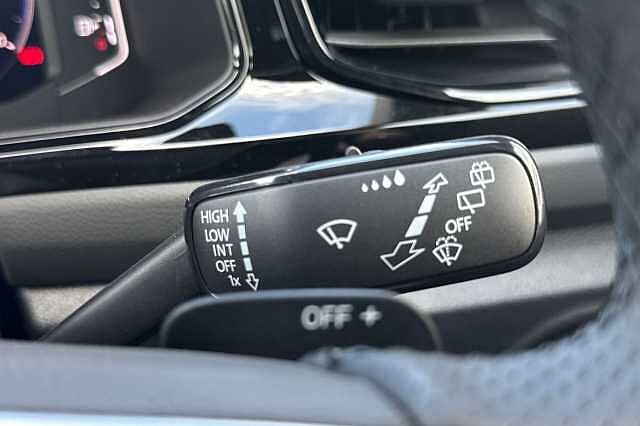 Used Volkswagen T-Roc 2025 for sale - 77822023: Photo 30