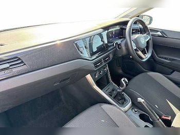 Used Volkswagen Polo 2024 for sale - 78976176: Photo