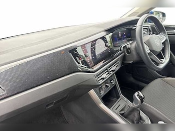 Used Volkswagen Polo 2024 for sale - 78755790: Photo