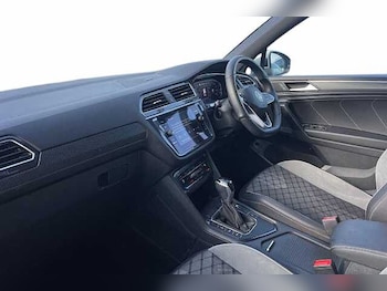 Used Volkswagen Tiguan Allspace 2023 for sale - 78182451: Photo