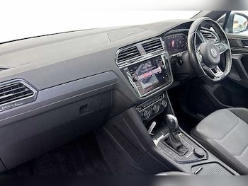 Used Volkswagen Tiguan 2020 for sale - 76010558: Photo
