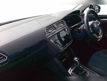 Used Volkswagen Tiguan 2023 for sale - 78045355: Photo