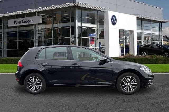 Used Volkswagen Golf 2017 for sale - 76536456: Photo 4